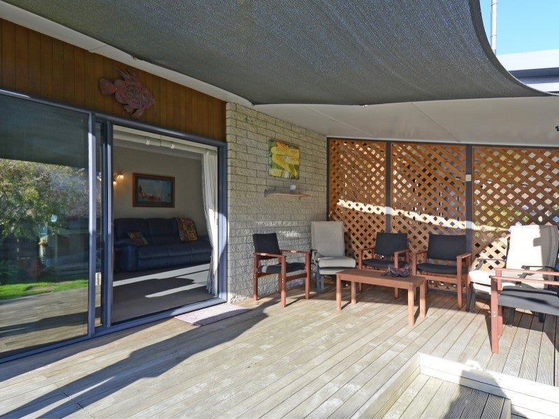 38 Whirinaki Crescent, Heretaunga, Upper Hutt - Carousel 2