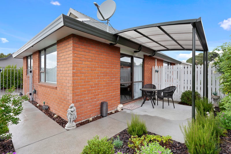 2/41 Beauford Place, Parklands, Christchurch - Carousel 1