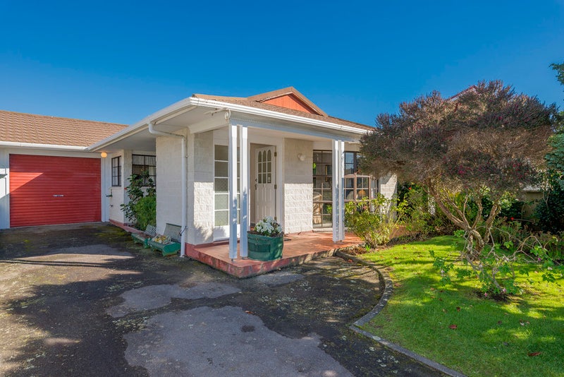 16 Belvedere Avenue, Waikanae, Waikanae - Carousel 1