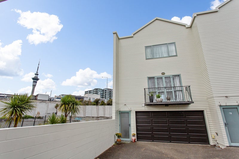 4M Wilkins Street, Freemans Bay, Auckland - Carousel 1