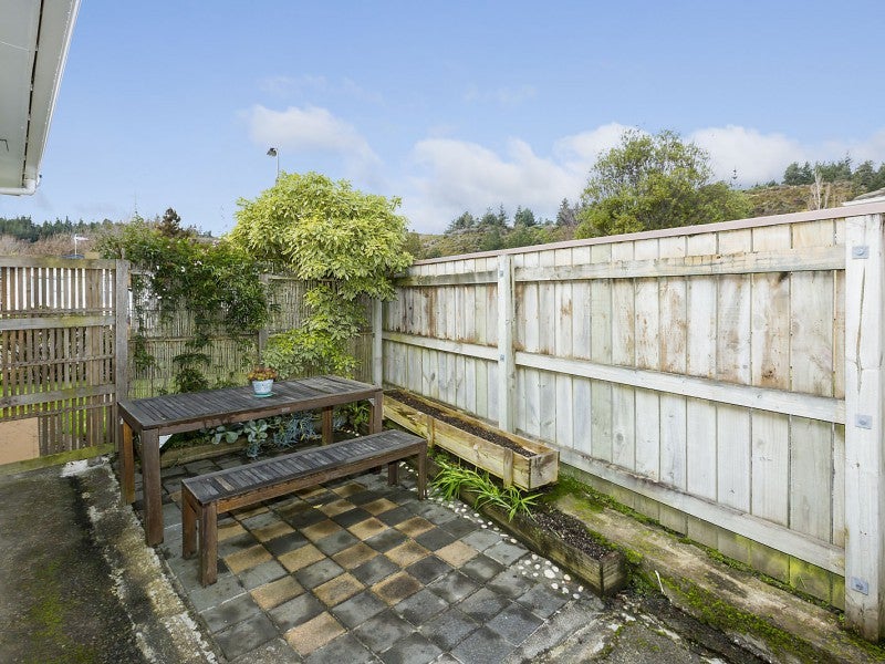 51 Hillside Drive, Maoribank, Upper Hutt - Carousel 22