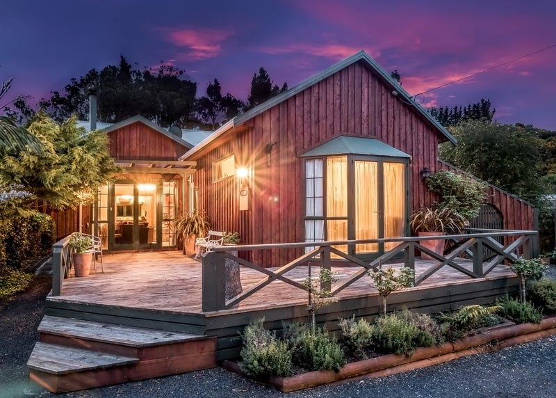 19 Hare Road, Ocean View, Dunedin - Carousel 1