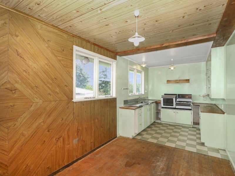 44 Endeavour Street, Marfell, New Plymouth - Carousel 1