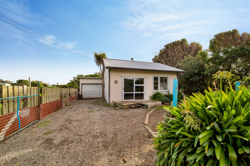 5 Kawei Road, Hawera - Carousel 21