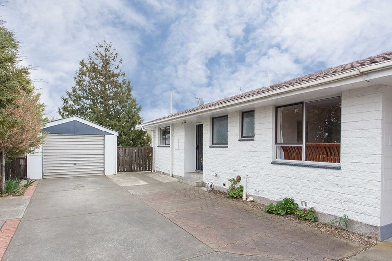 7B Valecrest Avenue, Parklands, Christchurch - Carousel 1