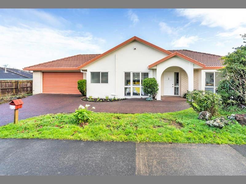 2/718 Chapel Road, Dannemora, Auckland - Carousel 1