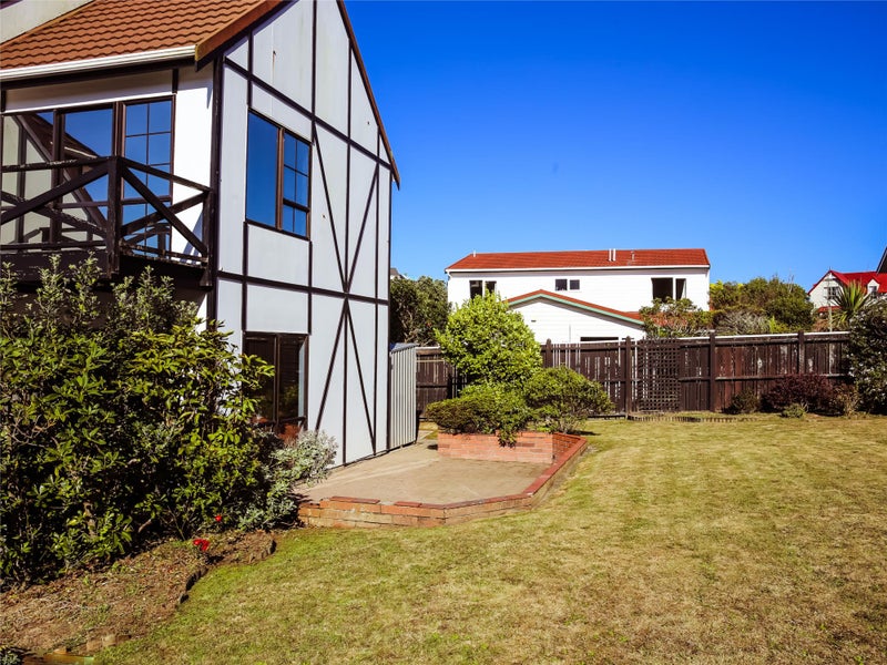 65 Cortina Avenue, Johnsonville, Wellington - Carousel 13
