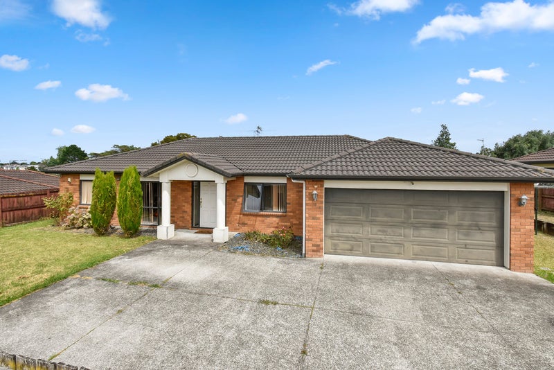 83 Glenveagh Park Drive, Weymouth, Auckland - Carousel 1