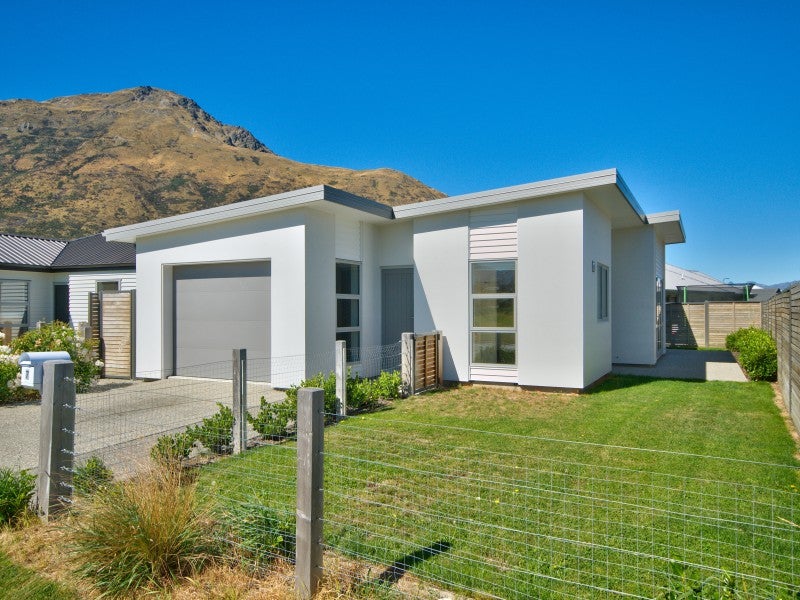 7 Stone Walls Terrace, Lower Shotover, Queenstown - Carousel 1