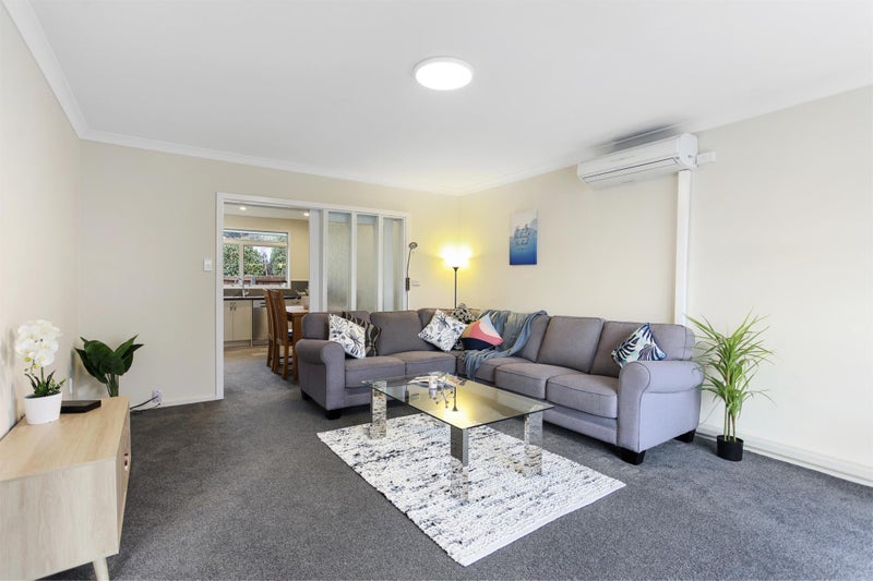 2/8 Wedgewood Avenue, Cashmere, Christchurch - Carousel 2
