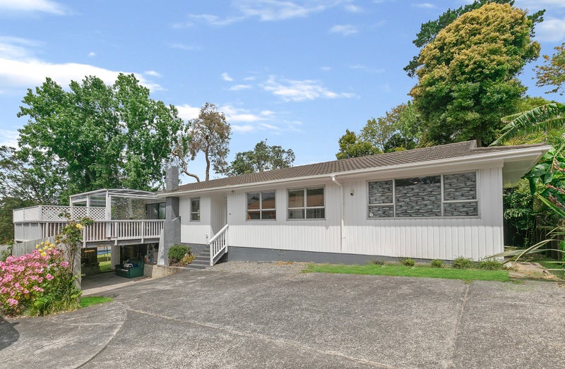 1/21 Taurus Crescent, Beach Haven, Auckland - Carousel 1