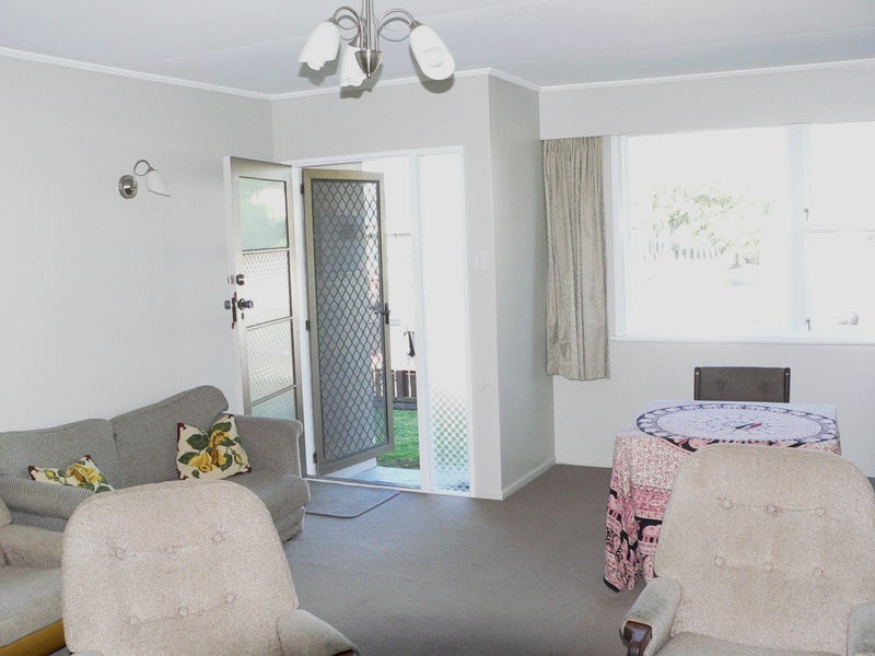 61 Bryant Street, Takaro, Palmerston North - Carousel 2