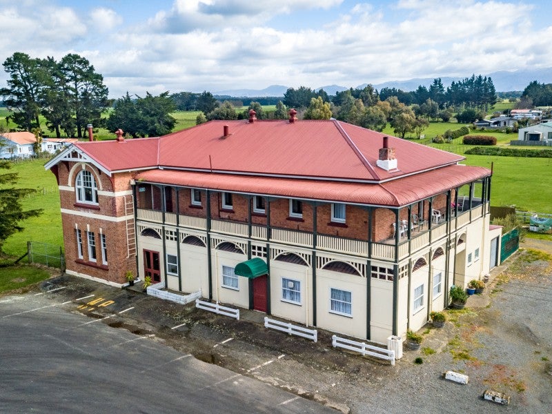 71 Charlotte Street, Takapau, Takapau - Carousel 1