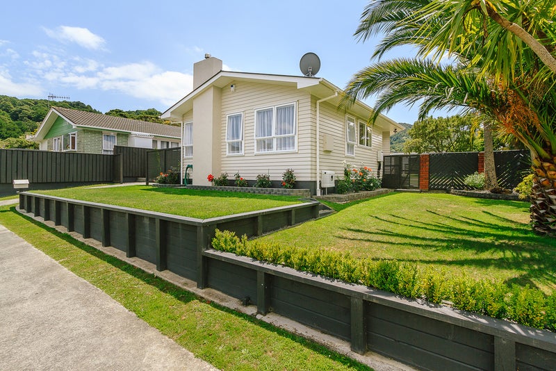 18 Manutuke Street, Wainuiomata, Lower Hutt - Carousel 2