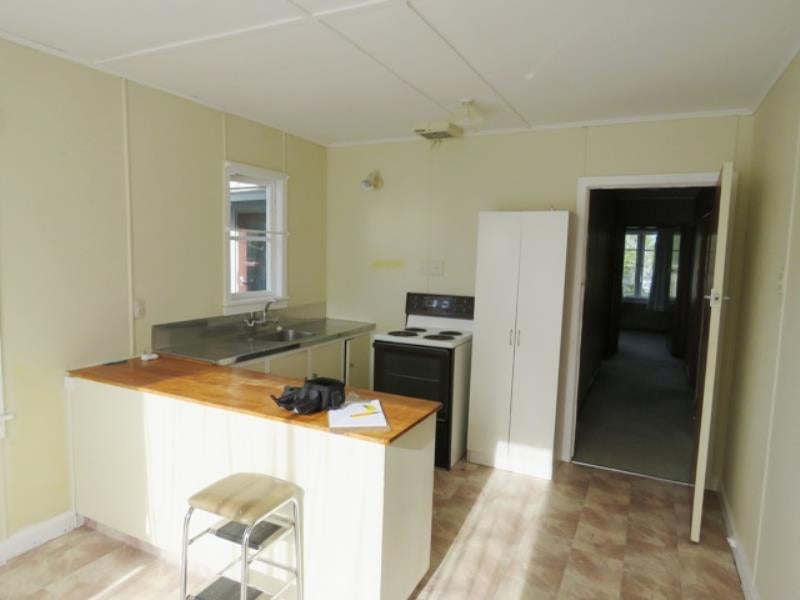 71 Bayly Road, Blagdon, New Plymouth - Carousel 1