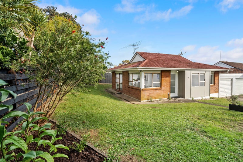 2/14 ABERFELDY AVE, Highland Park, Auckland - Carousel 12