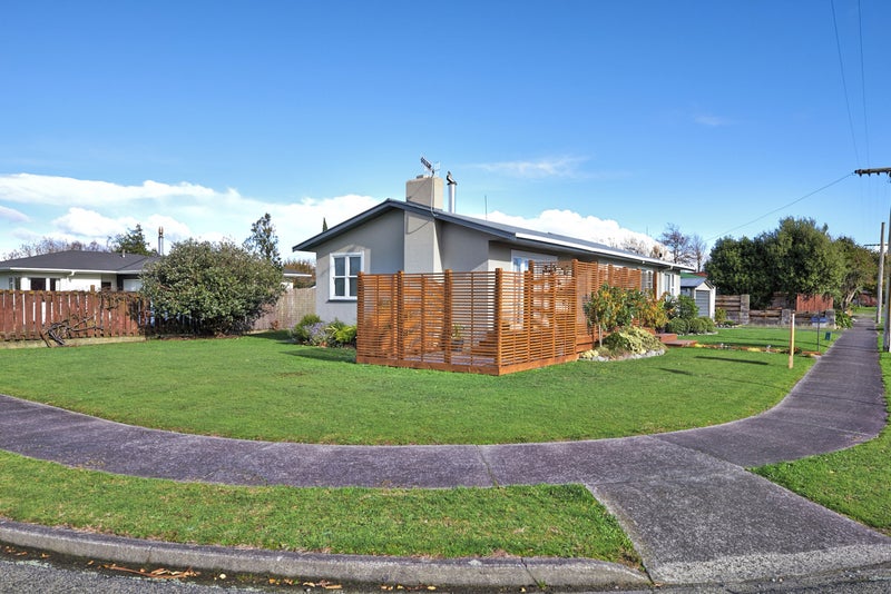 16 Sutherland Crescent, Westbrook, Palmerston North - Carousel 2