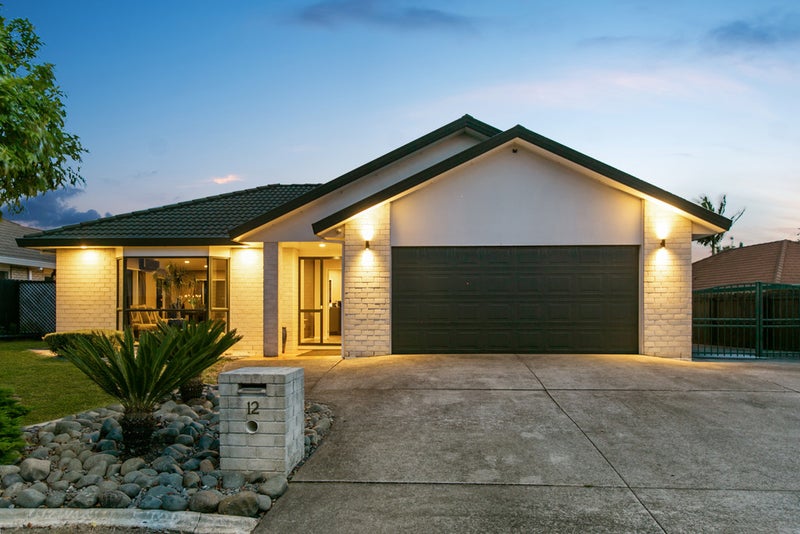 12 Fintona Place, Dannemora, Auckland - Carousel 1