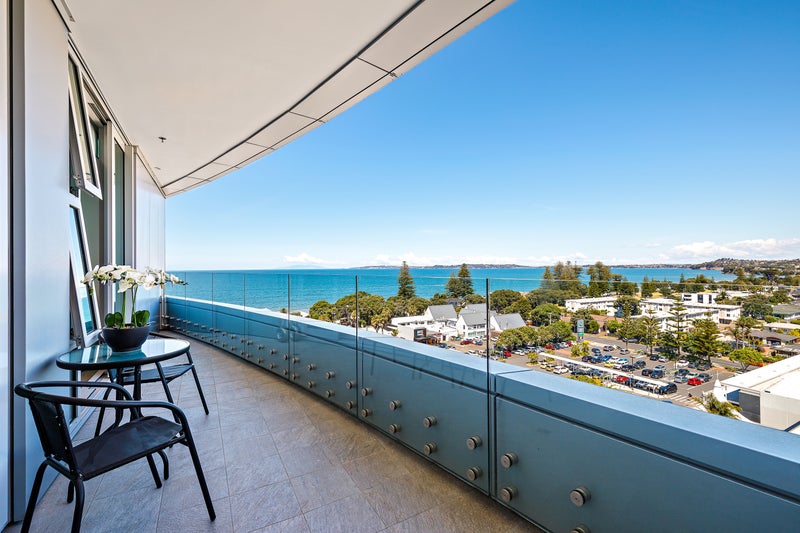 11 Tamariki Avenue, Kelston, Auckland - Carousel 2