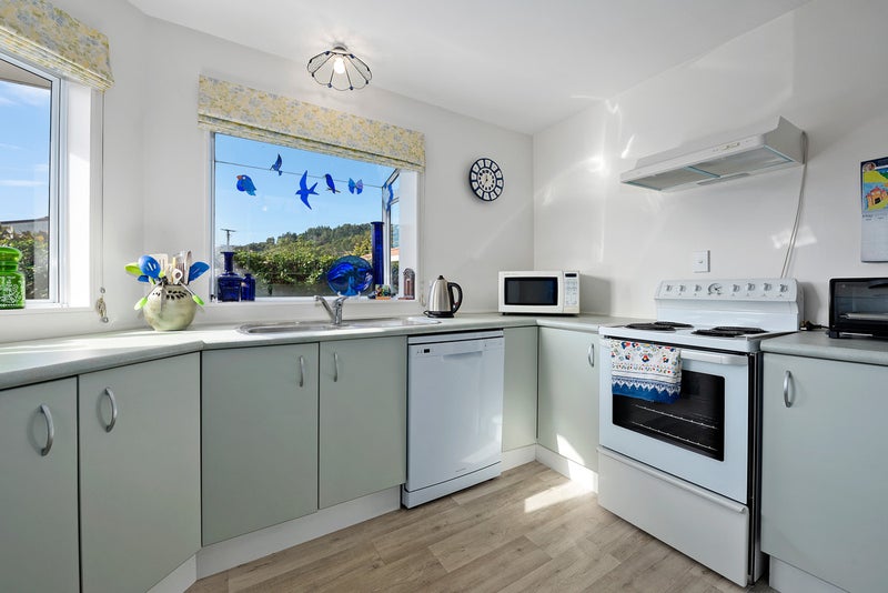 1/25 Lane Street, Wallaceville, Upper Hutt - Carousel 2