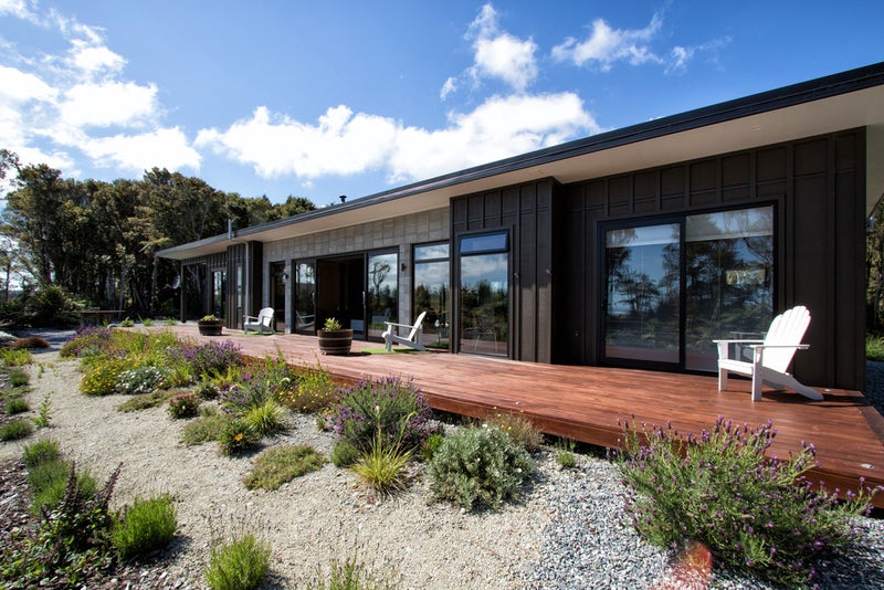 35D Montagu Spur, Awatuna - Carousel 1