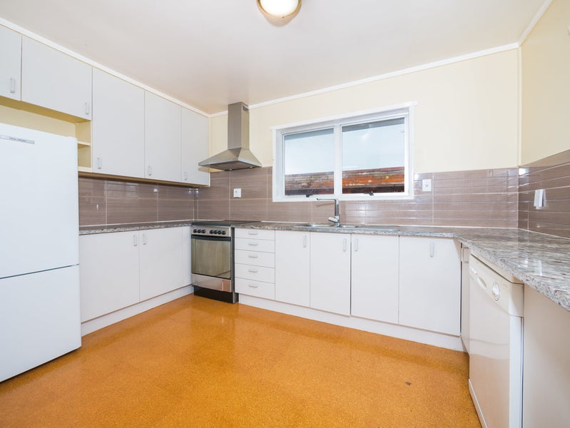 6 Bothwell Place, Pahurehure, Papakura - Carousel 1