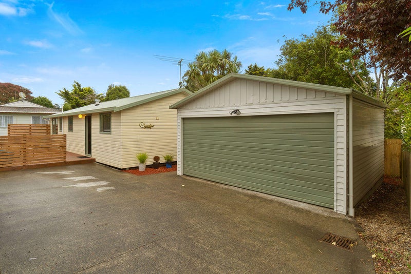 31B Kellett Road, Ranui, Auckland - Carousel 1