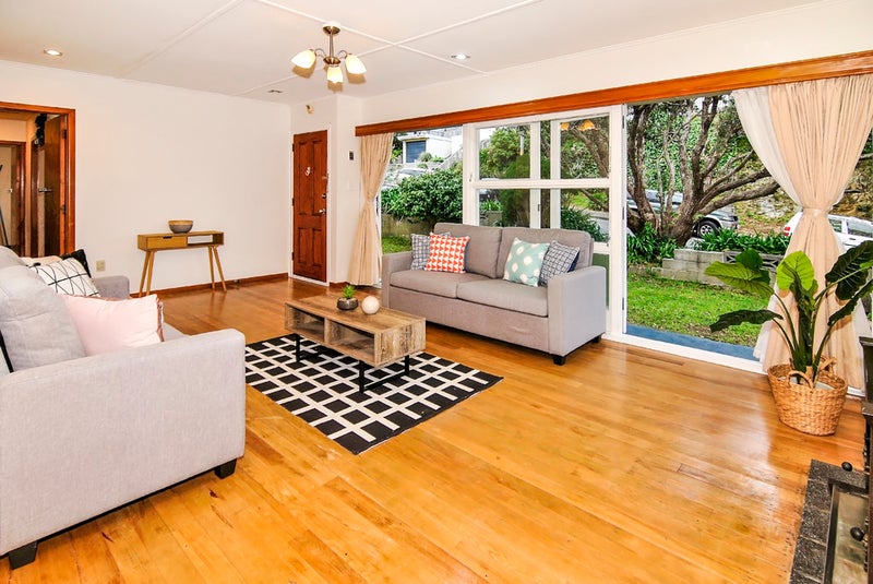 26 Montreal Grove, Kingston, Wellington - Carousel 1