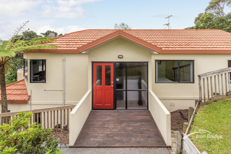 1/3 Albany Highway, Unsworth Heights, Auckland - Carousel 15