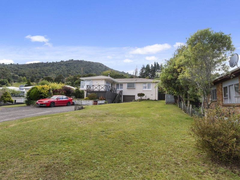 305 Clayton Road, Pukehangi, Rotorua - Carousel 14