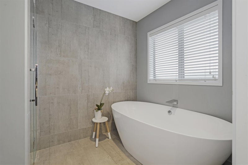 10 Rigg Place, Flagstaff, Hamilton - Carousel 10