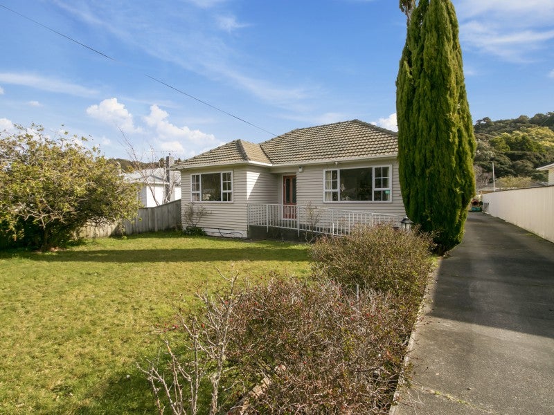 77 Westminster Road, Wainuiomata, Lower Hutt - Carousel 14