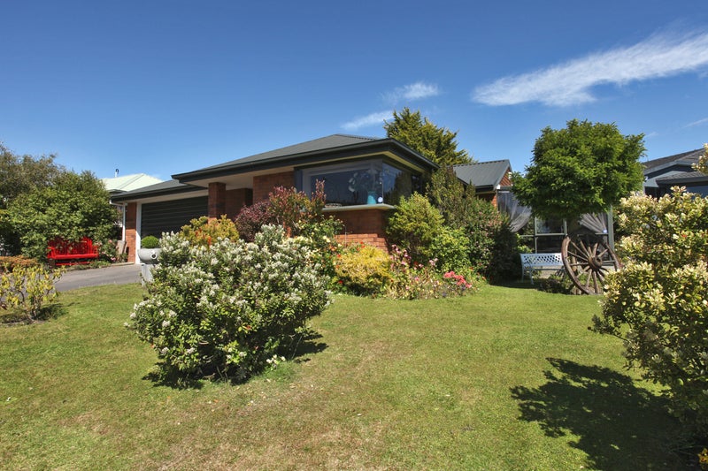 74 Ravensdale Rise, Westmorland, Christchurch - Carousel 15