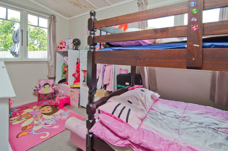 8A Huxley Place, Glen Innes, Auckland - Carousel 8