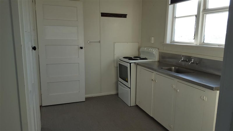 84A Peachgrove Road, Hamilton East, Hamilton - Carousel 2