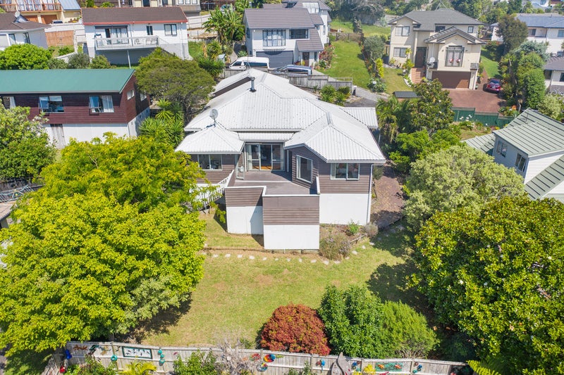 23 Tyrico Close, Unsworth Heights, Auckland - Carousel 1