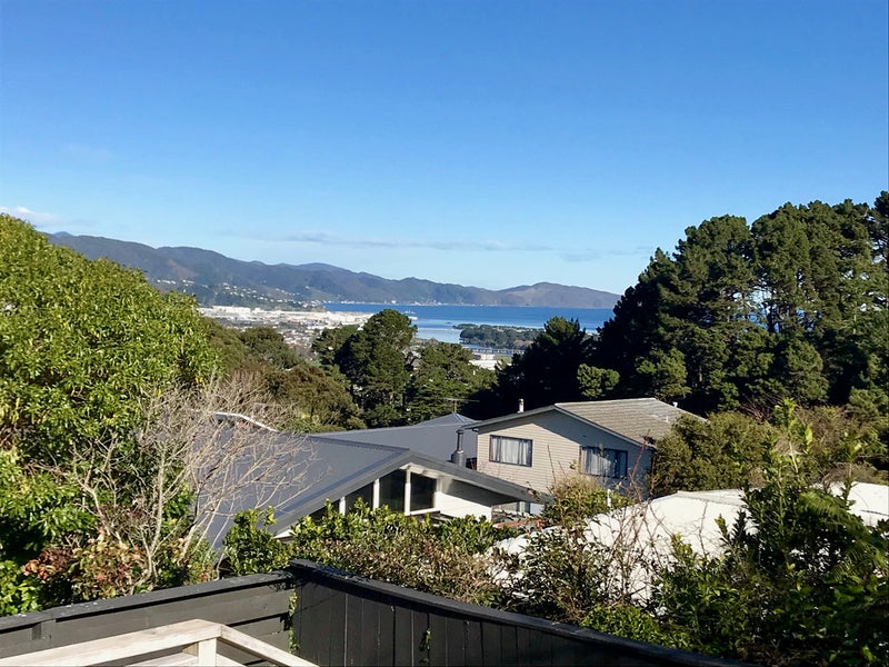 13 Ardal Grove, Tirohanga, Lower Hutt - Carousel 1