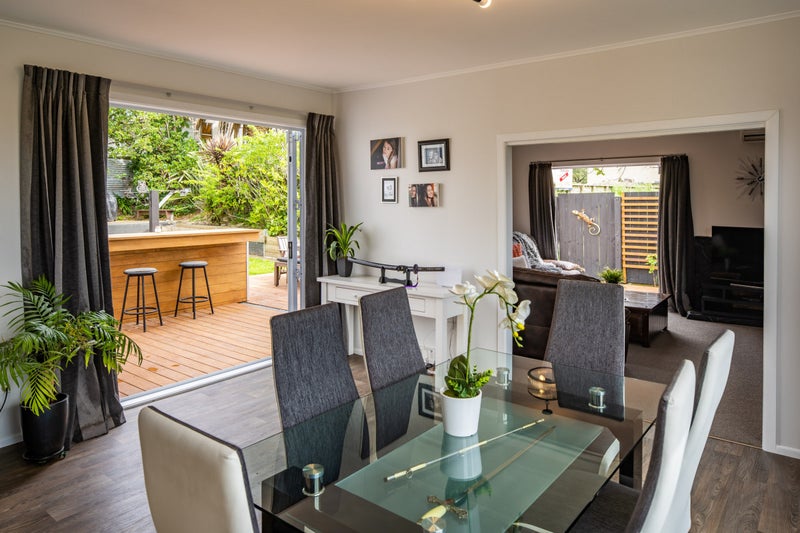 2/11 Awarua Street, Elsdon, Porirua - Carousel 2