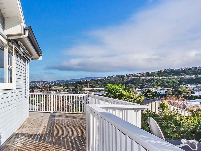 103 Totara Road, Miramar, Wellington - Carousel 2