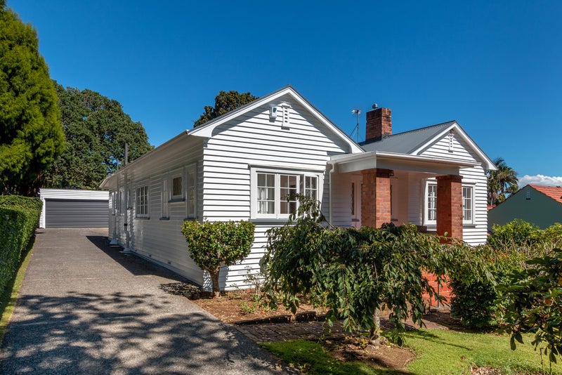 13 Stilwell Road, Mount Albert, Auckland - Carousel 22