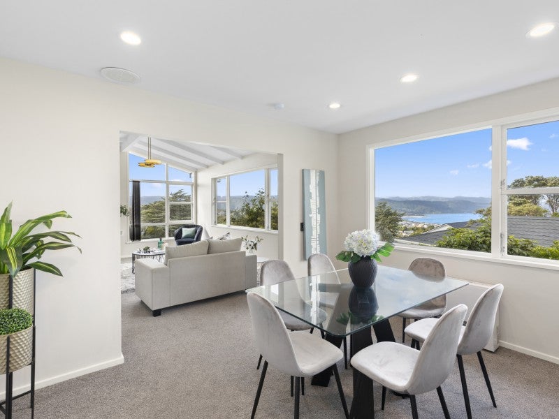 5 Camellia Terrace, Maungaraki, Lower Hutt - Carousel 1