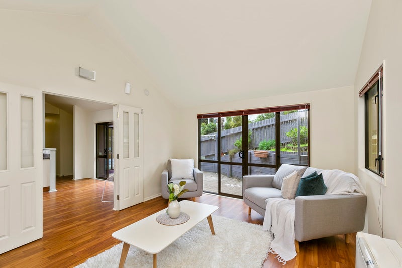 9 Atamira Close, Churton Park, Wellington - Carousel 2