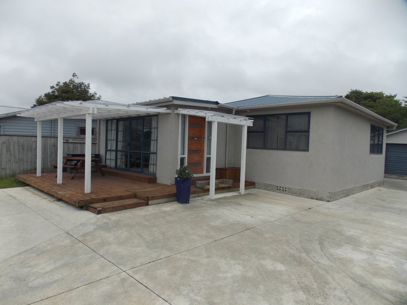 486 Tremaine Avenue, Takaro, Palmerston North - Carousel 1
