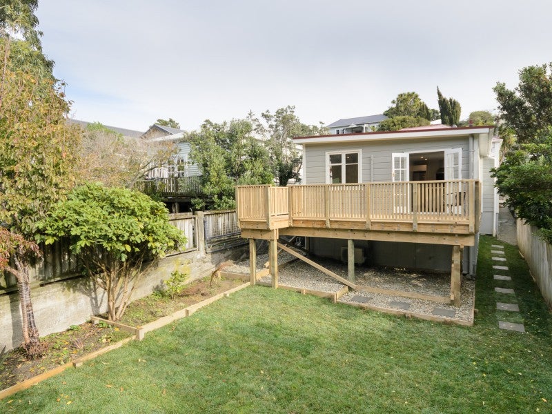 35 Edinburgh Terrace, Berhampore, Wellington - Carousel 2