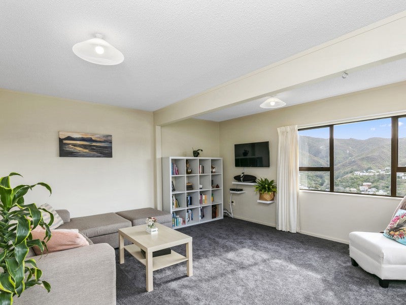 2/22 Parklands Drive, Karori, Wellington - Carousel 2