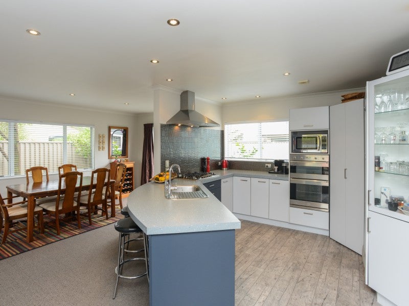 398 Southland Place, Raureka, Hastings - Carousel 2