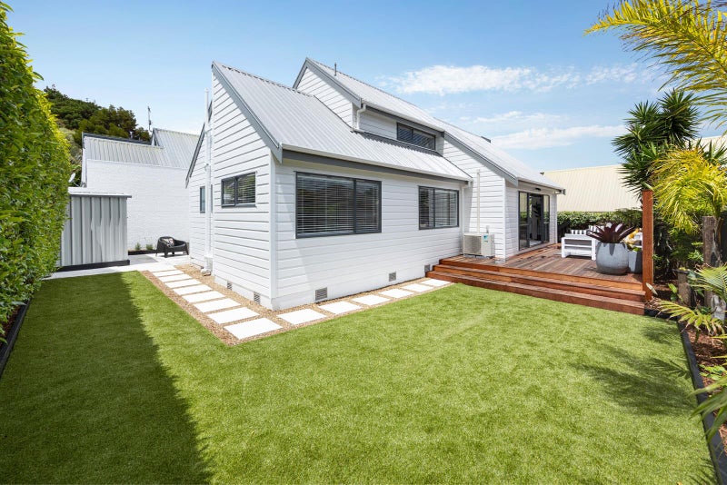 4/10 Taiere Terrace, Onehunga, Auckland - Carousel 1