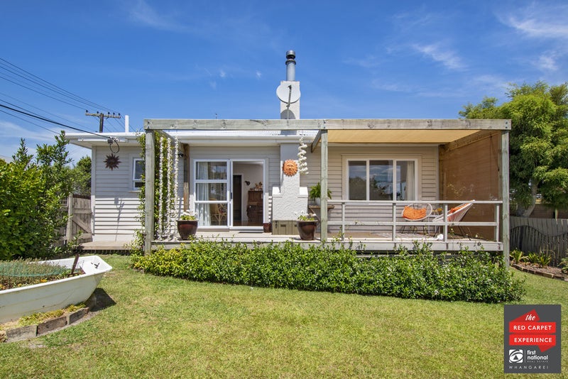 6 Montgomery Avenue, Onerahi, Whangarei - Carousel 1