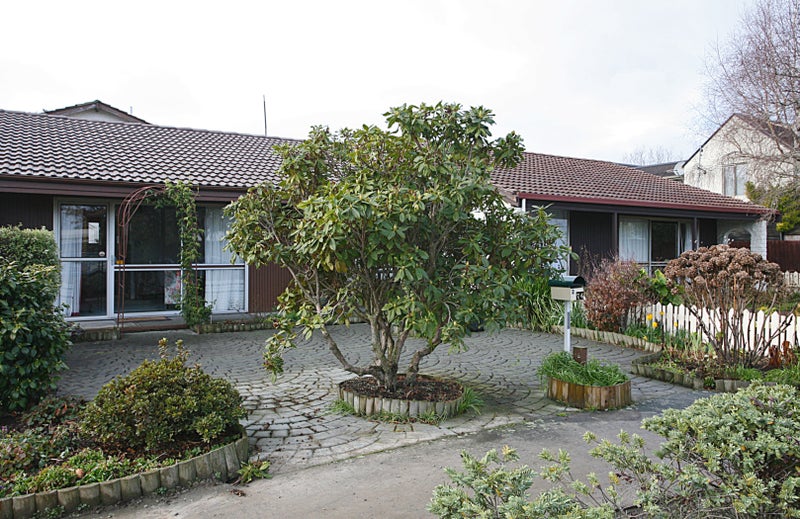 2/74 Picton Avenue, Riccarton, Christchurch - Carousel 2