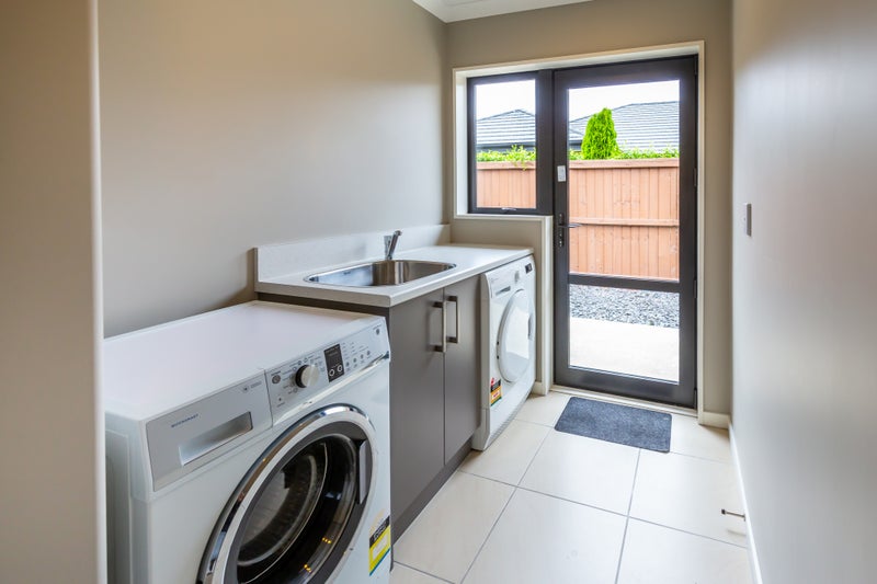 39 Mariposa Crescent, Aidanfield, Christchurch - Carousel 22